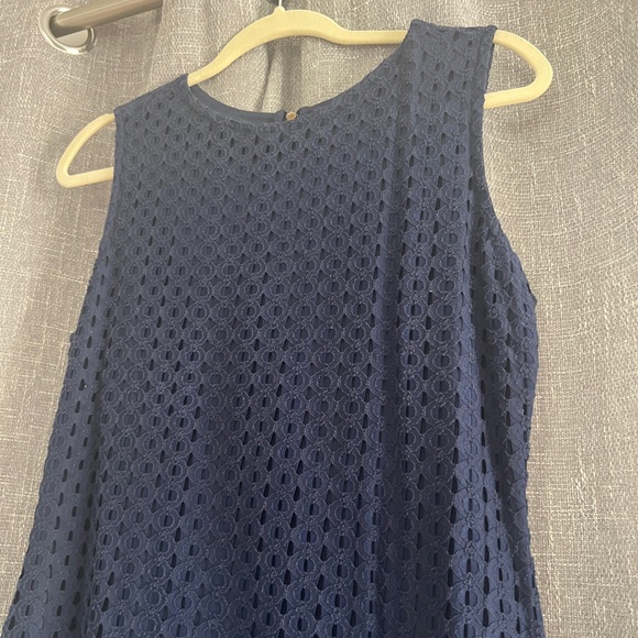 Sharagano - Classic preppy sleeveless navy blue eyelet mini dress - Size 10 - Picture 3 of 11